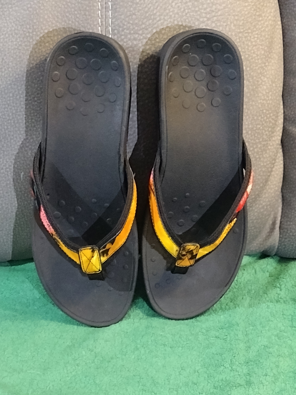 Vionic Women's Black Flip Flop Sandals with Yellow-Orange Accent - Picture 11 of 12